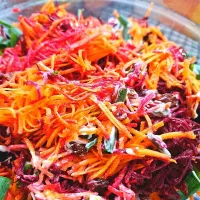 beetroot carrot salad with raisins and spring onion qith mayonnaise dressings|ジェンルグクッキングさん