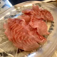 メジナのお刺身🐟😋|アライさんさん