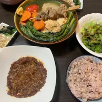 添加物ゼロご飯
⚫︎おでん
⚫︎ナムル
⚫︎カレー
⚫︎蒸し野菜のサラダ
⚫︎十八穀玄米|tatsuponさん