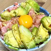 娘作　　マグロたたきアボカド丼|kakoさん