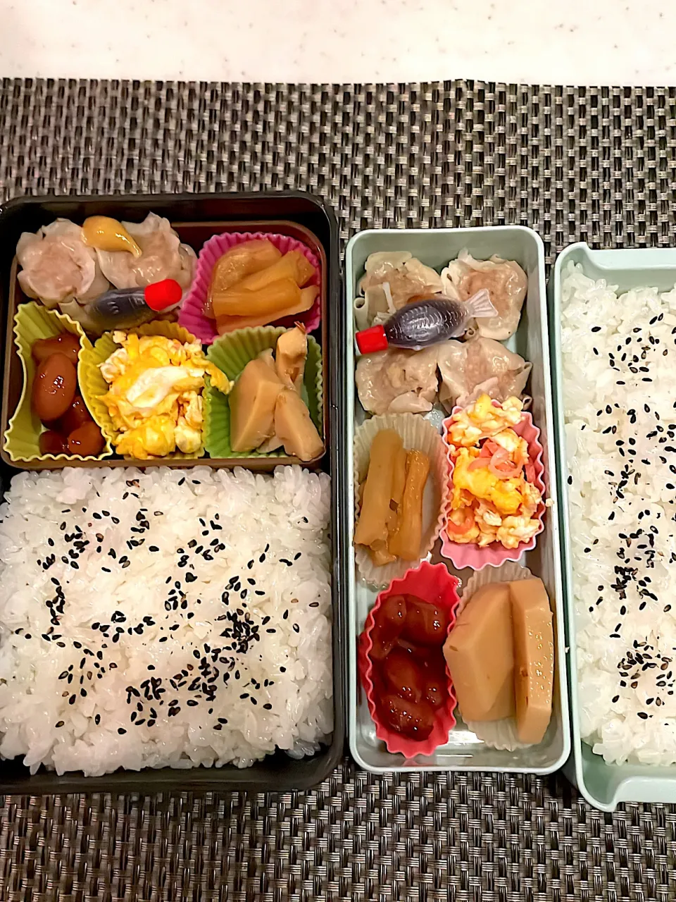 おっさん弁当　シューマン　筍　🫘　卵焼き　たくあん|ひげおやじさん