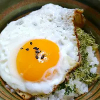 目玉焼き丼|はるみさん