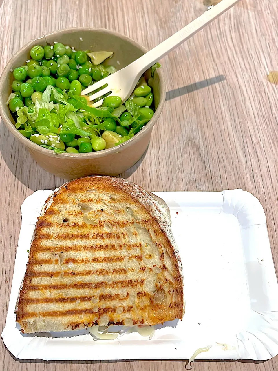 AIMÉ TOASTIE+Greenie SALAD|LNAさん