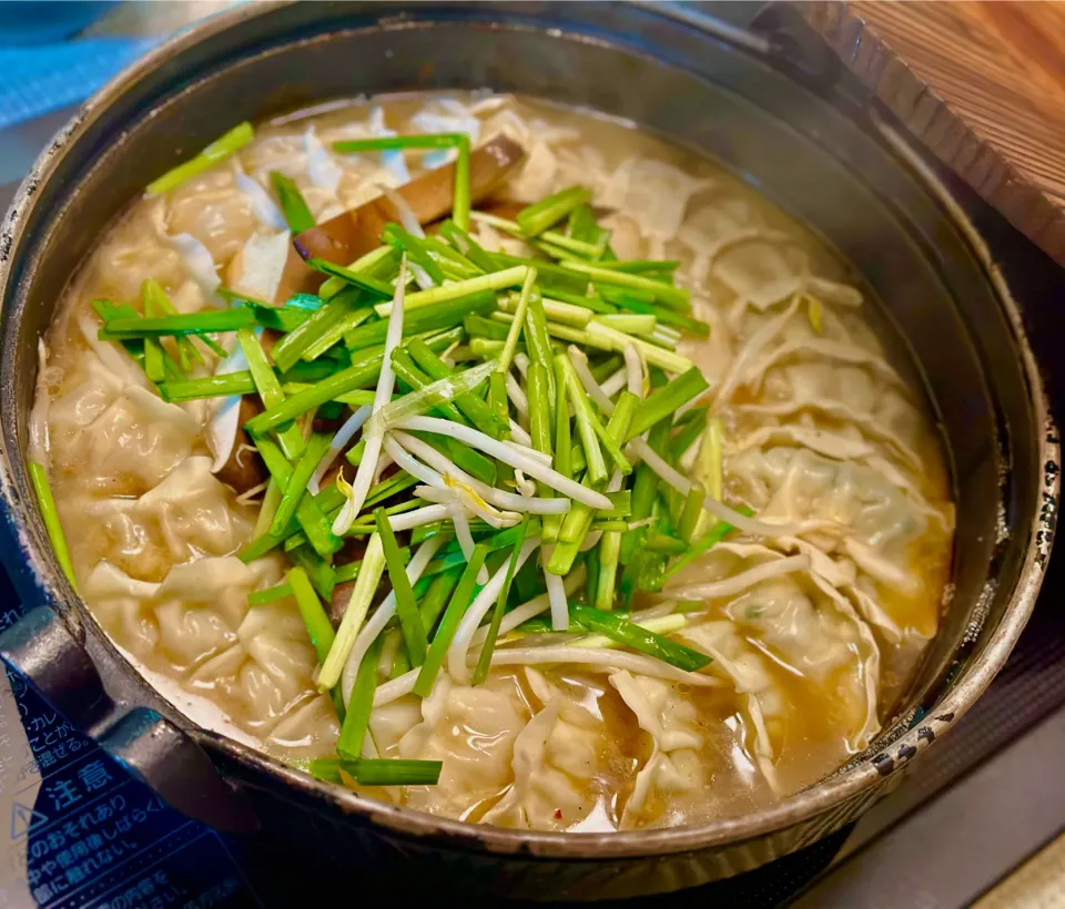 焼き餃子鍋🥟|にゃあ（芸名）さん