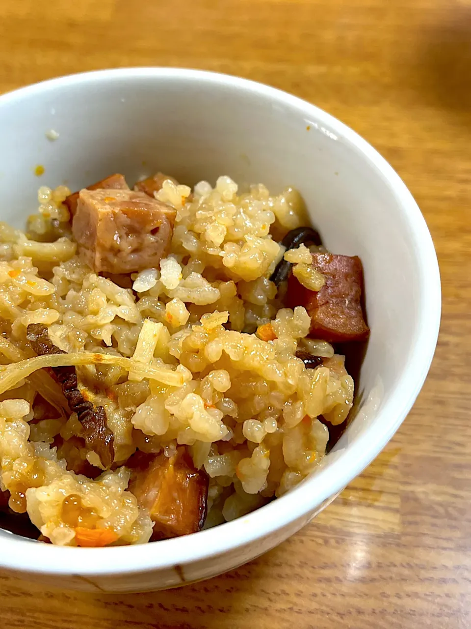 何かに載ってた　焼き豚の中華風炊き込みご飯|すずまゆさん