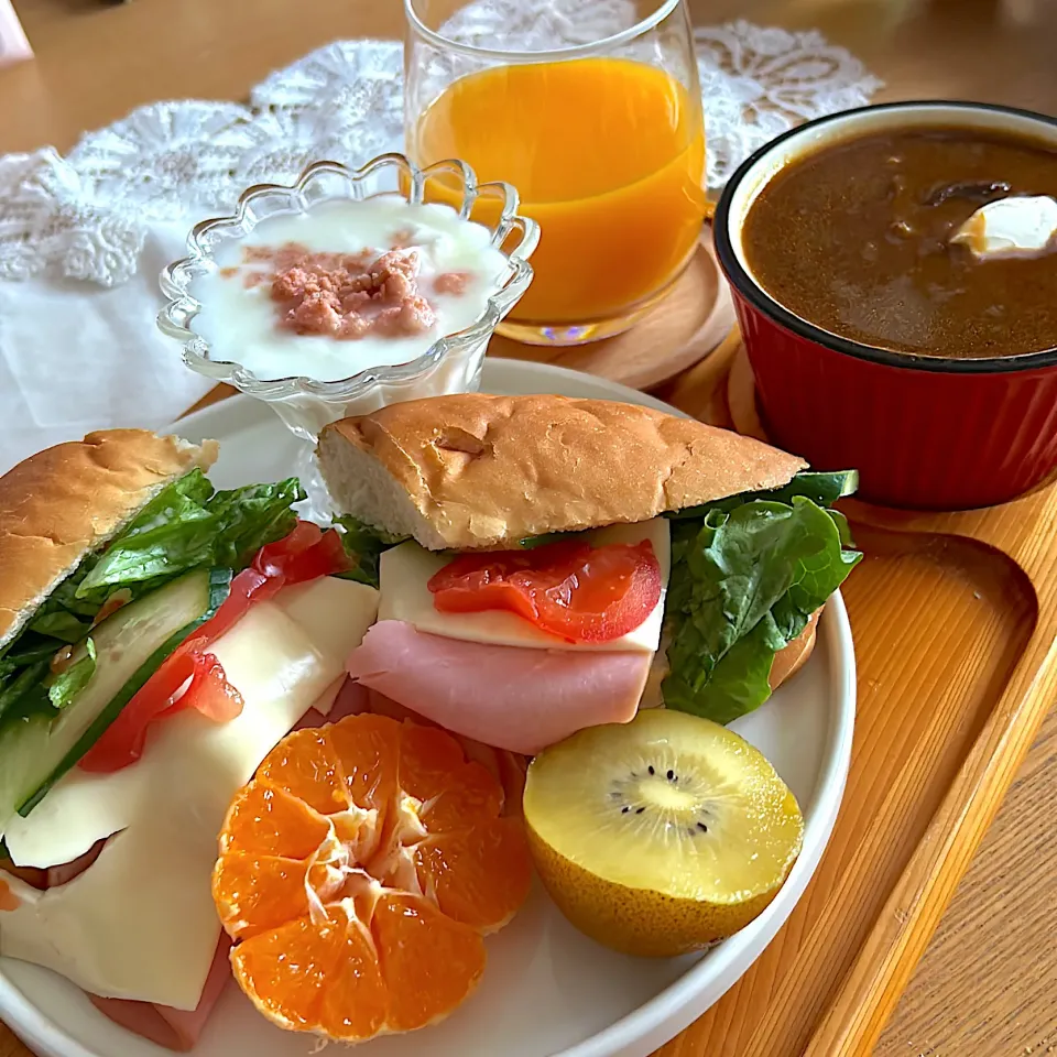 今日の朝ごはん🍞|mokoさん