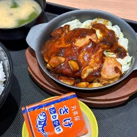 “厚切り200g”にんにく醤油のフライドステーキ定食（ライス大盛）|マハロ菊池さん