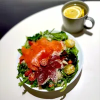 Wild Salmon & Ham Salad|Zhen Zhenさん