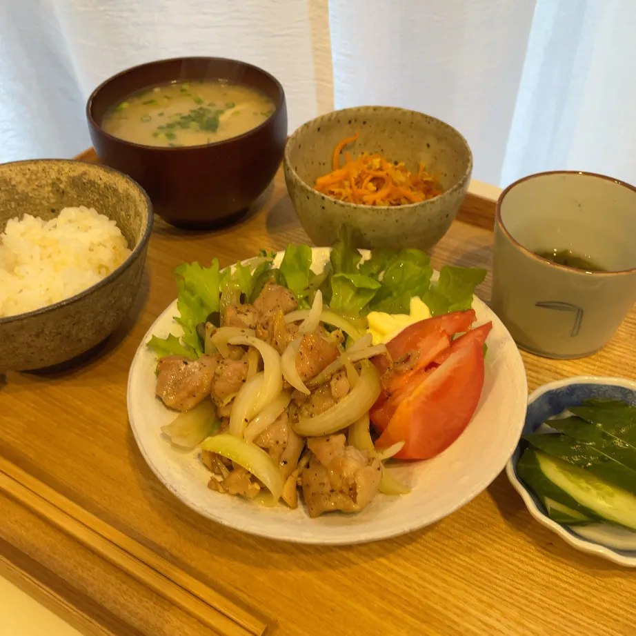 鶏ももの塩ニンニク炒め定食|pontalさん