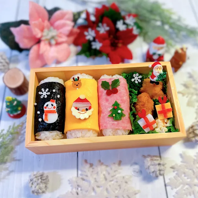 Snapdishの料理・レシピ写真:スティックおにぎり弁当｜お弁当で楽しむアドベントクリスマス『２週目♪』