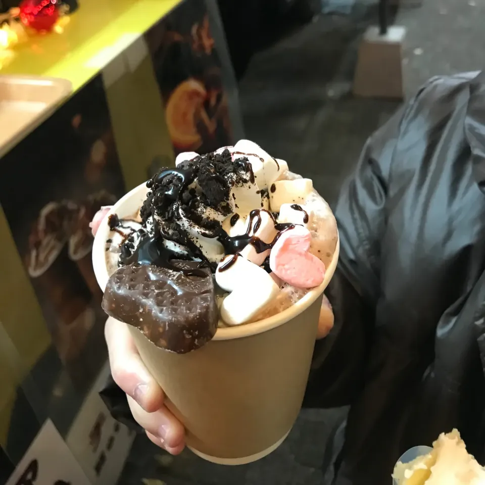 ホットチョコレート映えトッピング☕️‪|ゆきぽよ婆さん