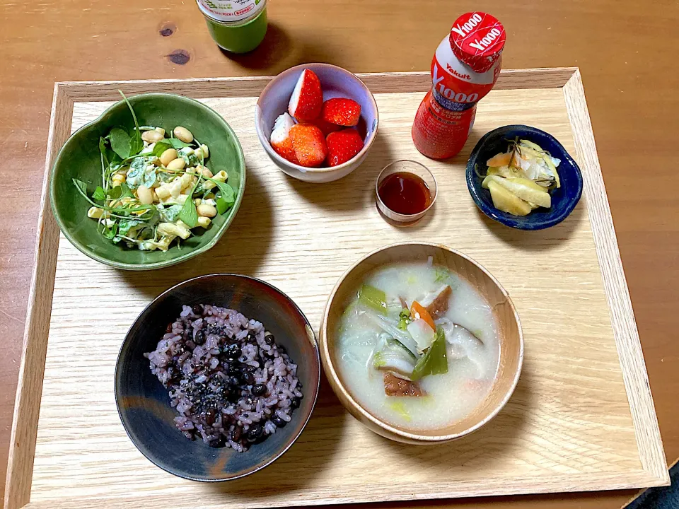 1人の休日朝ごはん🌱|さくたえさん