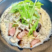 和風クリームパスタ きのこベーコン🍄‍🟫🥓|akkaさん