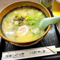 けの汁ラーメン ¥600| Blue Moon Caféさん