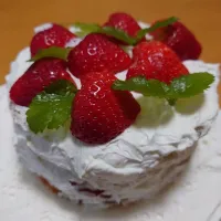 ケーキ　5歳　4歳　1歳の孫が作った|タマ三郎さん