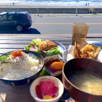 ワンコとテラスでランチ|MIEKO 沼澤三永子さん