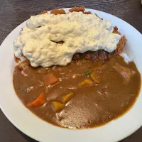 チキン南蛮カツカレー、ヤサイトッピング、5辛🔥| buhizouさん