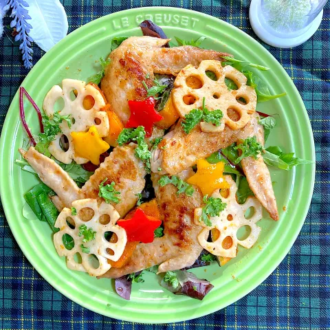 「ヤマサ 万能クッキングたれ Yummy! ガーリック&ペッパー」を使ってみたSnapdishの料理・レシピ写真:鶏手羽先と野菜の炒め物🎄