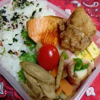 きんぴらごぼう鮭弁当＋残り唐揚げ付|yayoi.Kさん