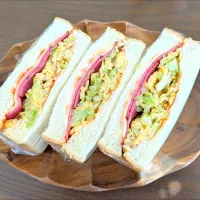 ハムチーズとキャベツたまごサンド🥪| じょうさん