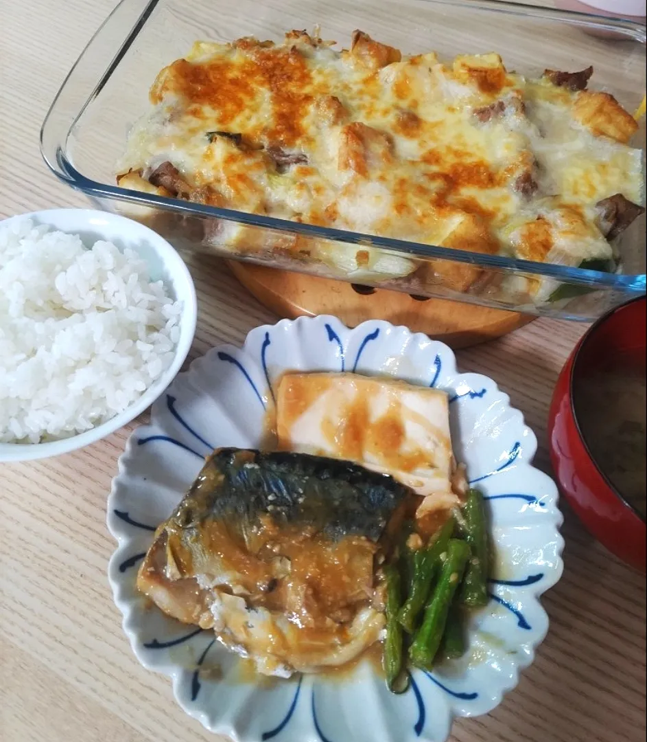 さばの味噌煮、長ねぎと厚揚げの和風とろろグラタン|ちゃいさん