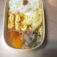 豚バラのオイスター炒め弁当🍱|ふみふみさん