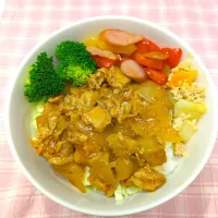 ポークチャップ丼♥ランチ|みちゅあしさん