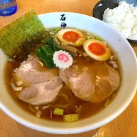 味玉ラーメンにライス|マハロ菊池さん