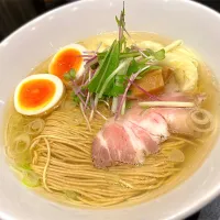 雲呑塩ラーメン  + 煮卵🍜|toshi,I🍴さん