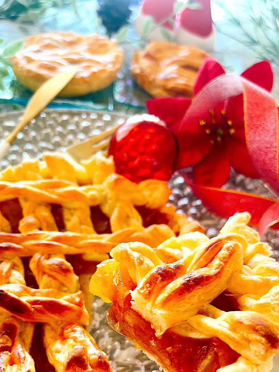 アップルパイおいしく焼けました🍎♥️🌲🧑‍🎄|ゆかこさん