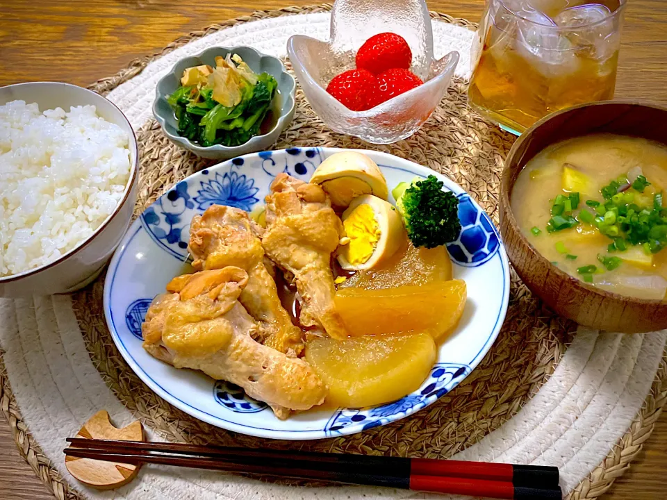 鶏肉と大根の煮物|ヒヨリ飯さん