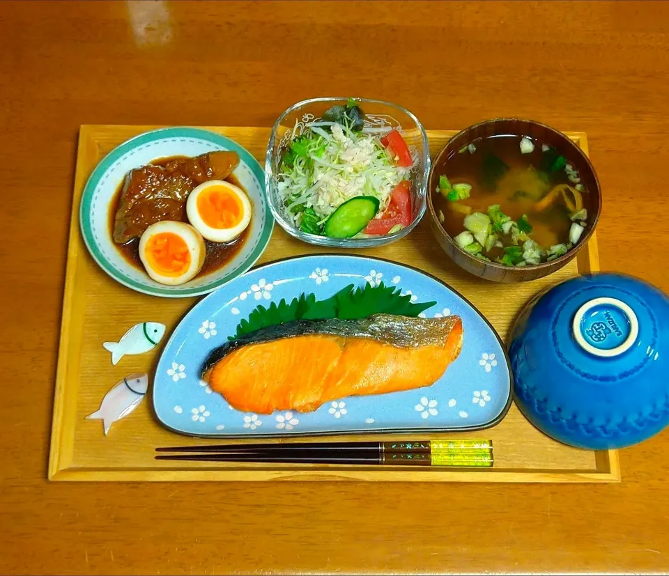 今日の晩ご飯🌃🍴|とししいたけさん