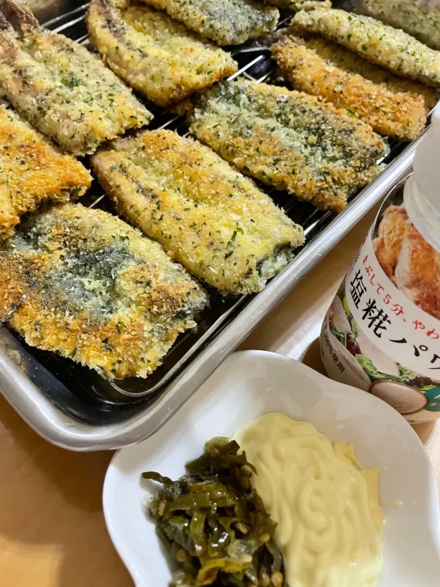 Snapdishの料理・レシピ写真:イワシのチーズパン粉フライ｜美味しいお魚料理が作りたいあなたへ♪