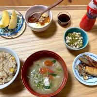 旦那さん1wの出張前に栄養チャージ朝定食❣️|さくたえさん