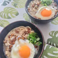 なめこと山芋と鶏ミンチスープのうどんです✨