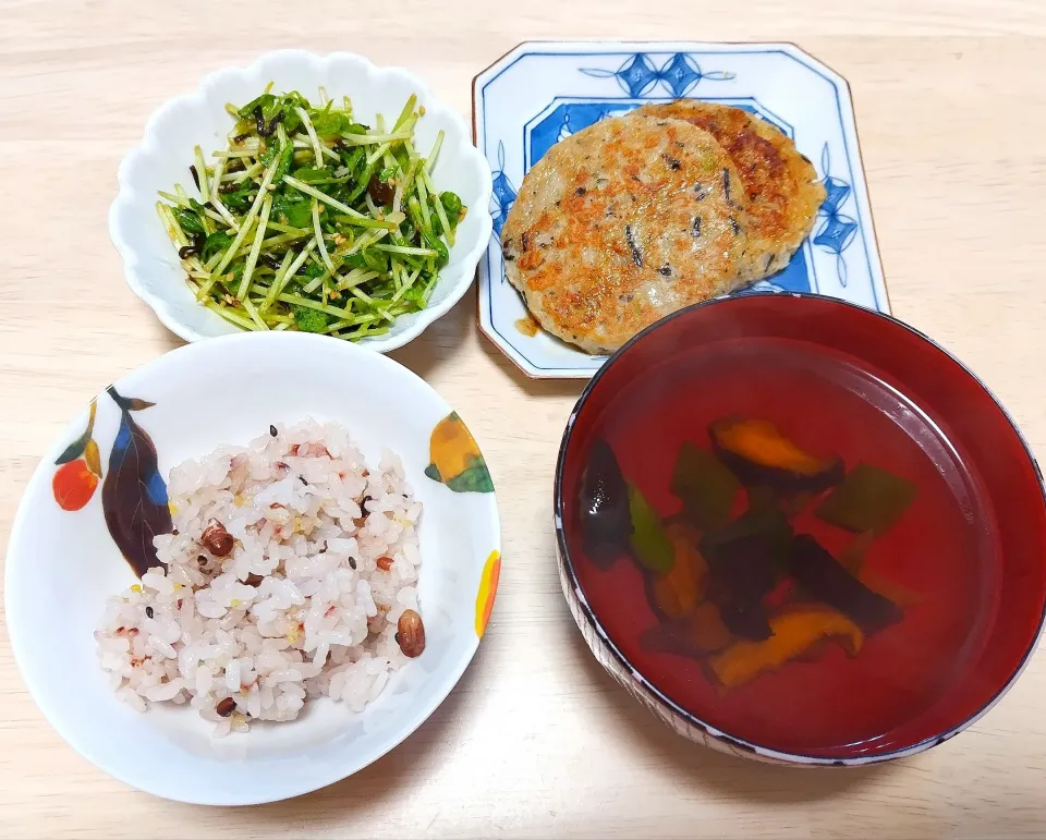 2024 1212　いわしとひじきのハンバーグ　豆苗と塩昆布のナムル　しいたけとねぎのお吸い物|いもこ。さん