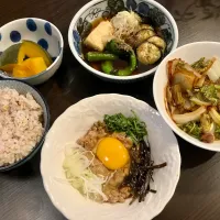 ⚫︎白菜と豚肉の(崩れた)ミルフィーユ鍋
⚫︎茄子と万願寺とうがらしの煮浸しと揚げ出し豆腐
⚫︎蒸しかぼちゃ
⚫︎納豆卵
⚫︎十五穀玄米|tatsuponさん