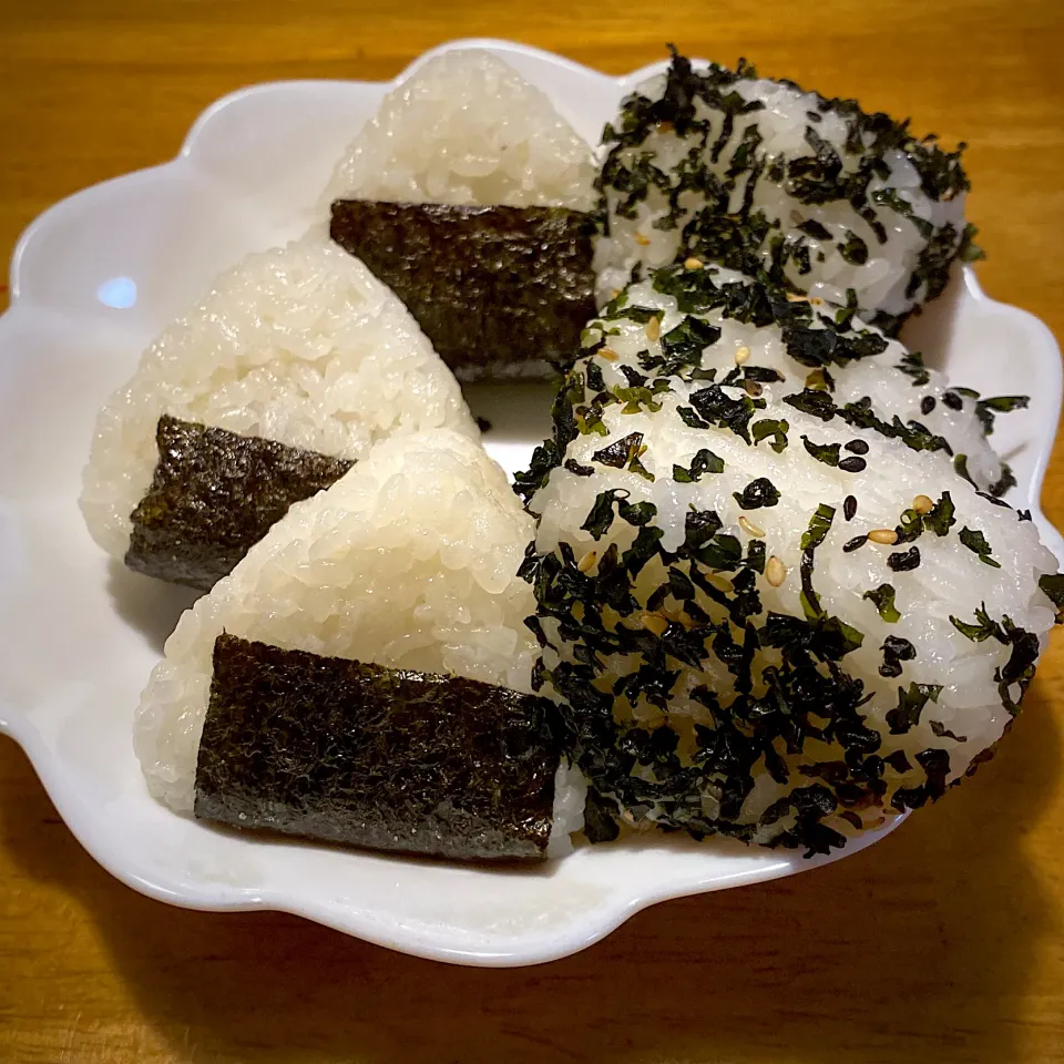 夫のおにぎり🍙弁当|もえさん