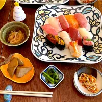 晩ごはん♯お寿司🍣♯里芋煮|小松菜さん