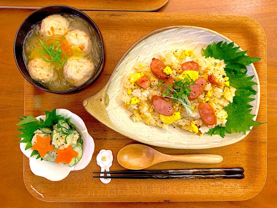 肉団子と春雨の中華スープとチャーハンの献立|すずさん