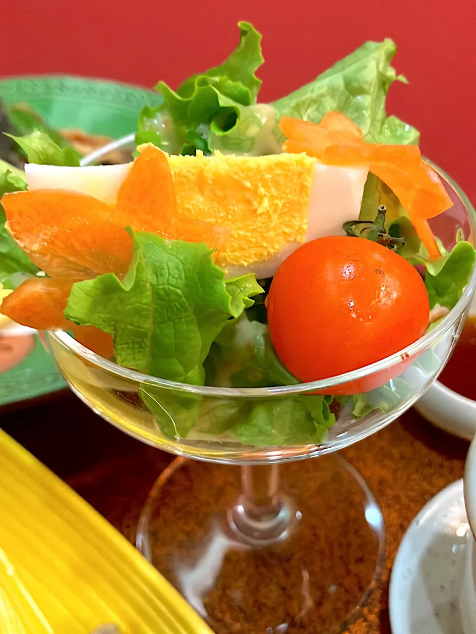 安芸(秋)の宮島の🍁を散らせた様なカクテルサラダ🥗プチ🍅が美味しかった😂|🐈⸒⸒⸒⸒つるのダンス🐈🐾さん