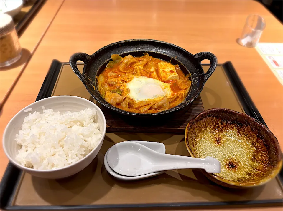 チゲ鍋定食さ|なかちゃんたまごさん