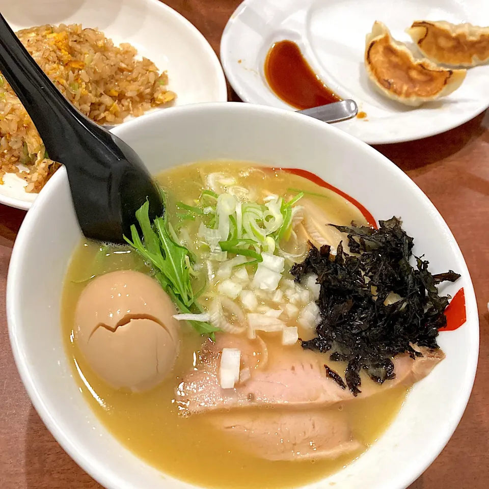 #濃厚塩ラーメン|𝕜𝕪𝟙𝟘𝟚𝟘𝟙𝟠さん