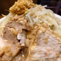 【2024年10月開業】
THE魚郎
土佐しょうが塩味 
（麺200g、980円） 
＋野菜増し(無料)
＋しょうが増し(無料)
@池袋6分
24314 (341,445)