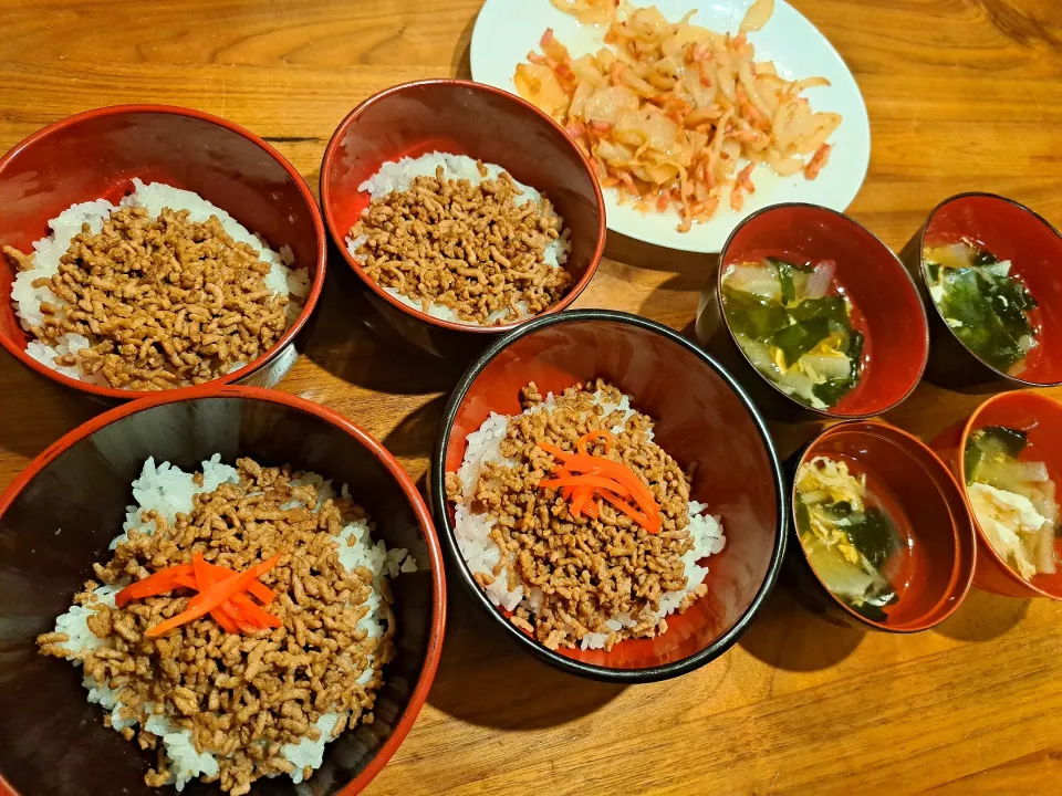 中華そぼろ丼　大根わかめ玉ねぎのかき玉汁|m aさん