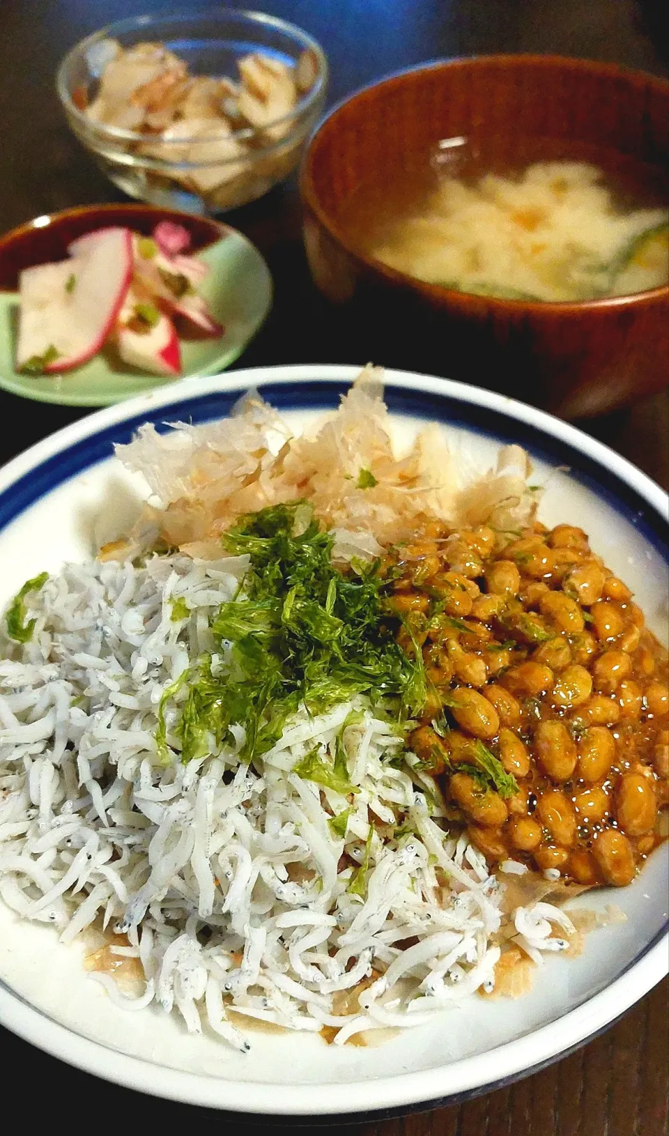 しらす納豆丼|きつねさん