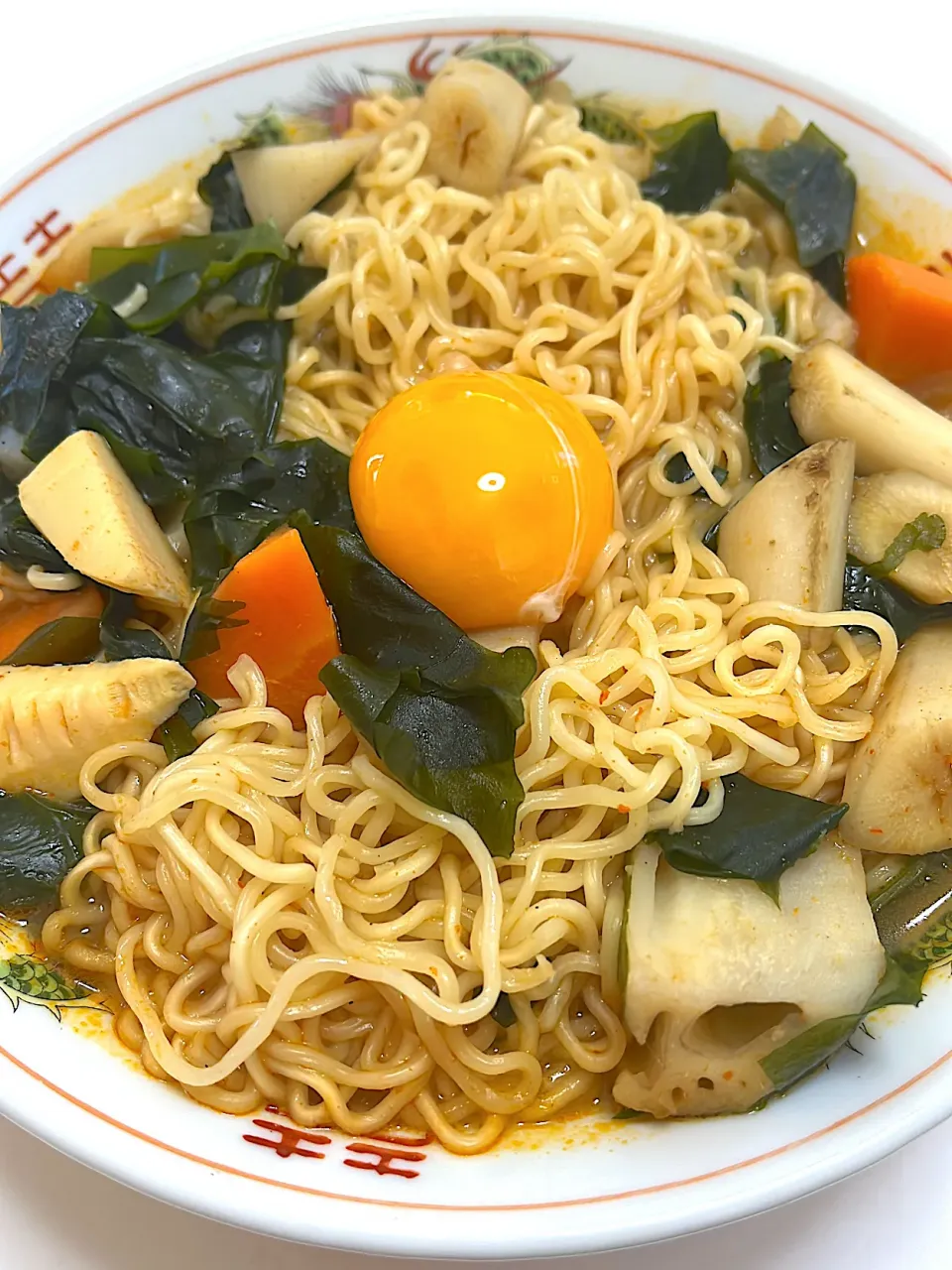 根野菜たっぷりの、宮崎辛麺インスタントラーメン♫wwwww|Yoshihiro Andoさん