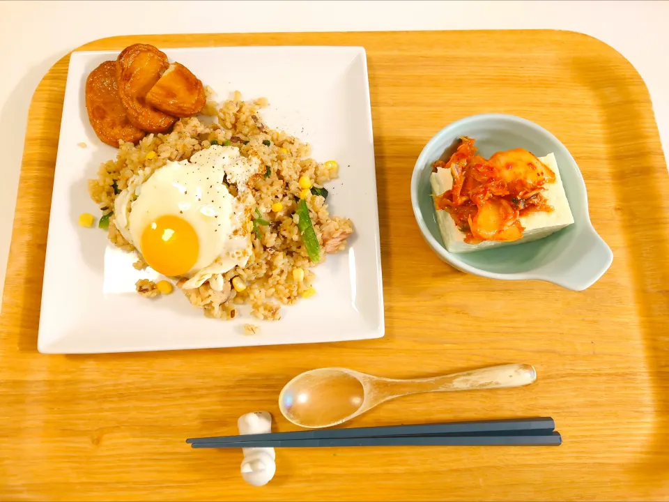 今日の夕食　サバ缶炒飯、キムチのせ冷奴|pinknari🐰🌈さん