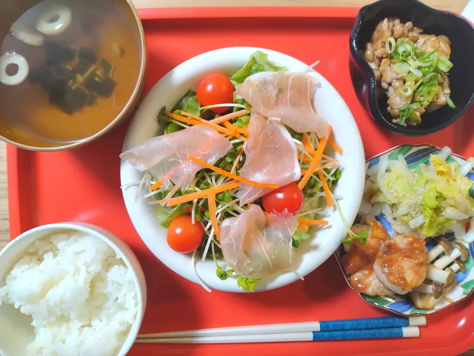 生ハムサラダ　鶏肉の梅肉焼き　白菜ごま和え|さゆさん