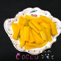 たくあんみたいだけど黄色い人参のグラッセ✨|cocco+さん